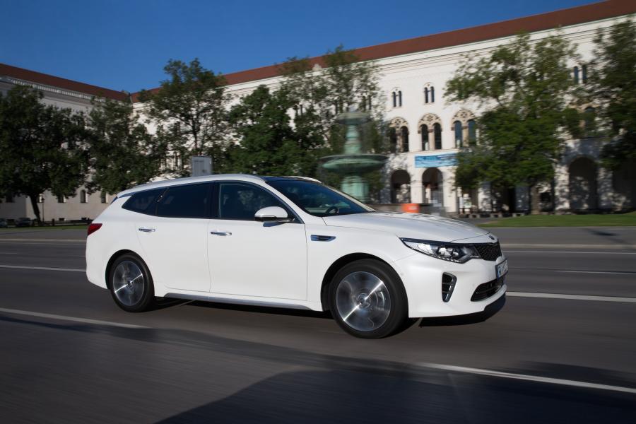  Kia Optima Sportswagon GT Line 2016 года  (WW) (фото 20 из 31)